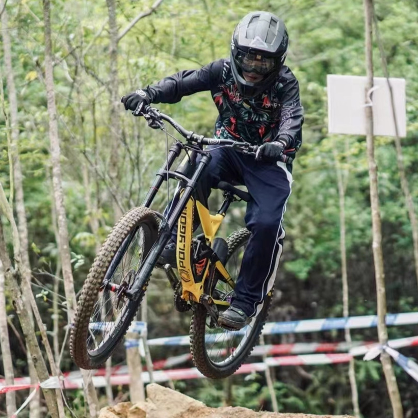 AVITUS 남성용 MTB 신발(2-볼트 SPD 클리트 - Mountain Biking Brands 리뷰 및 가격